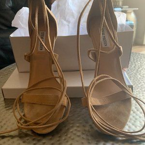 Steve Madden used President Strappy Sandal heels -Size 9